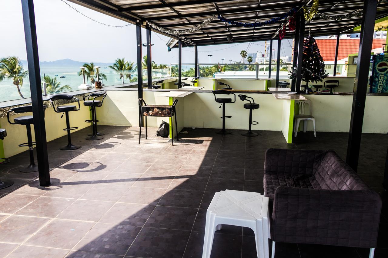 Отель Barfly Pattaya Джомтьен Экстерьер фото